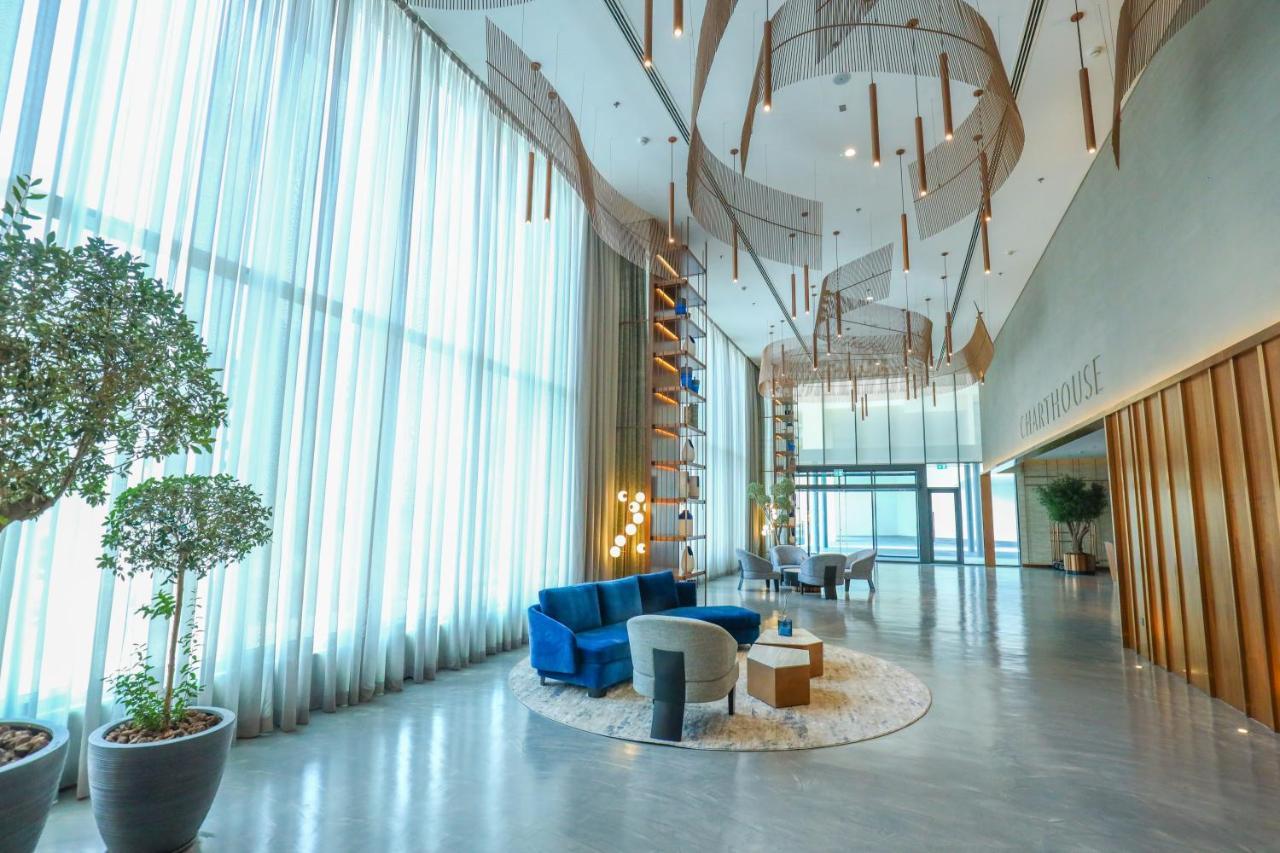 Charthouse Bahrain Hotel Manáma Kültér fotó Lobby
