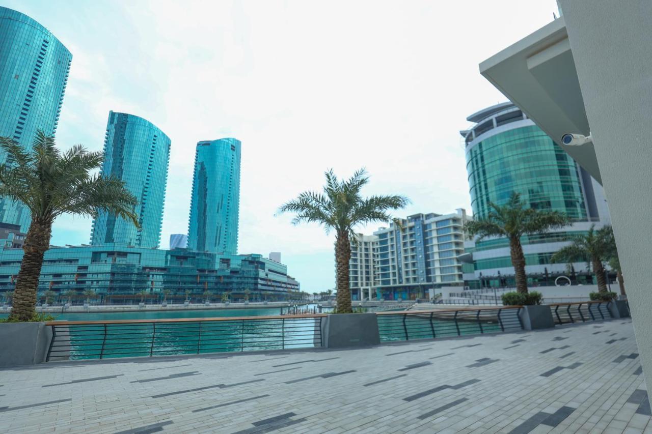 Charthouse Bahrain Hotel Manáma Kültér fotó The Marina