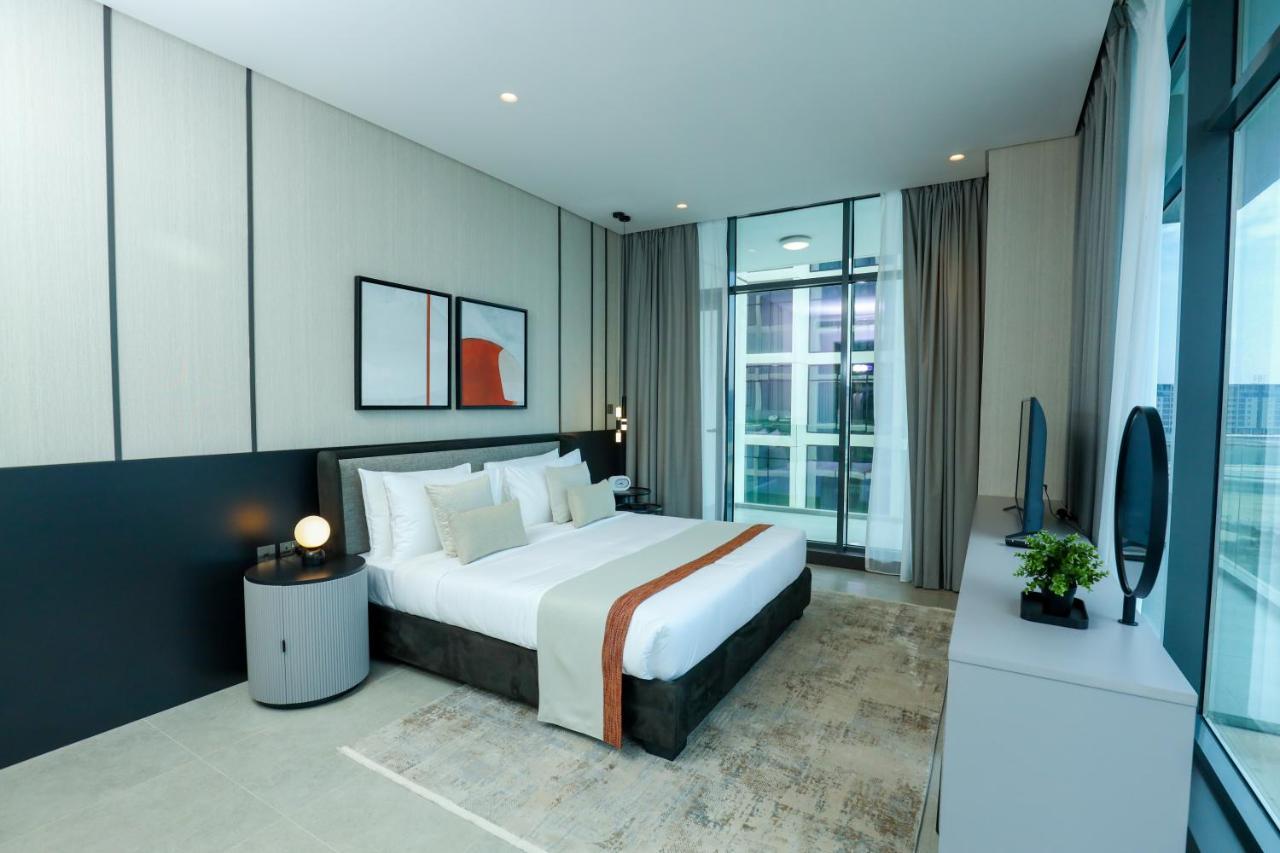Charthouse Bahrain Hotel Manáma Kültér fotó A bedroom at the hotel