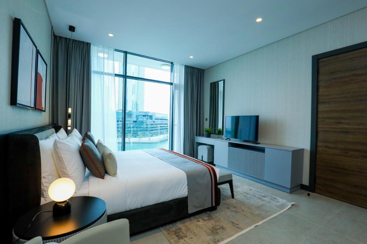 Charthouse Bahrain Hotel Manáma Kültér fotó A bedroom at the hotel