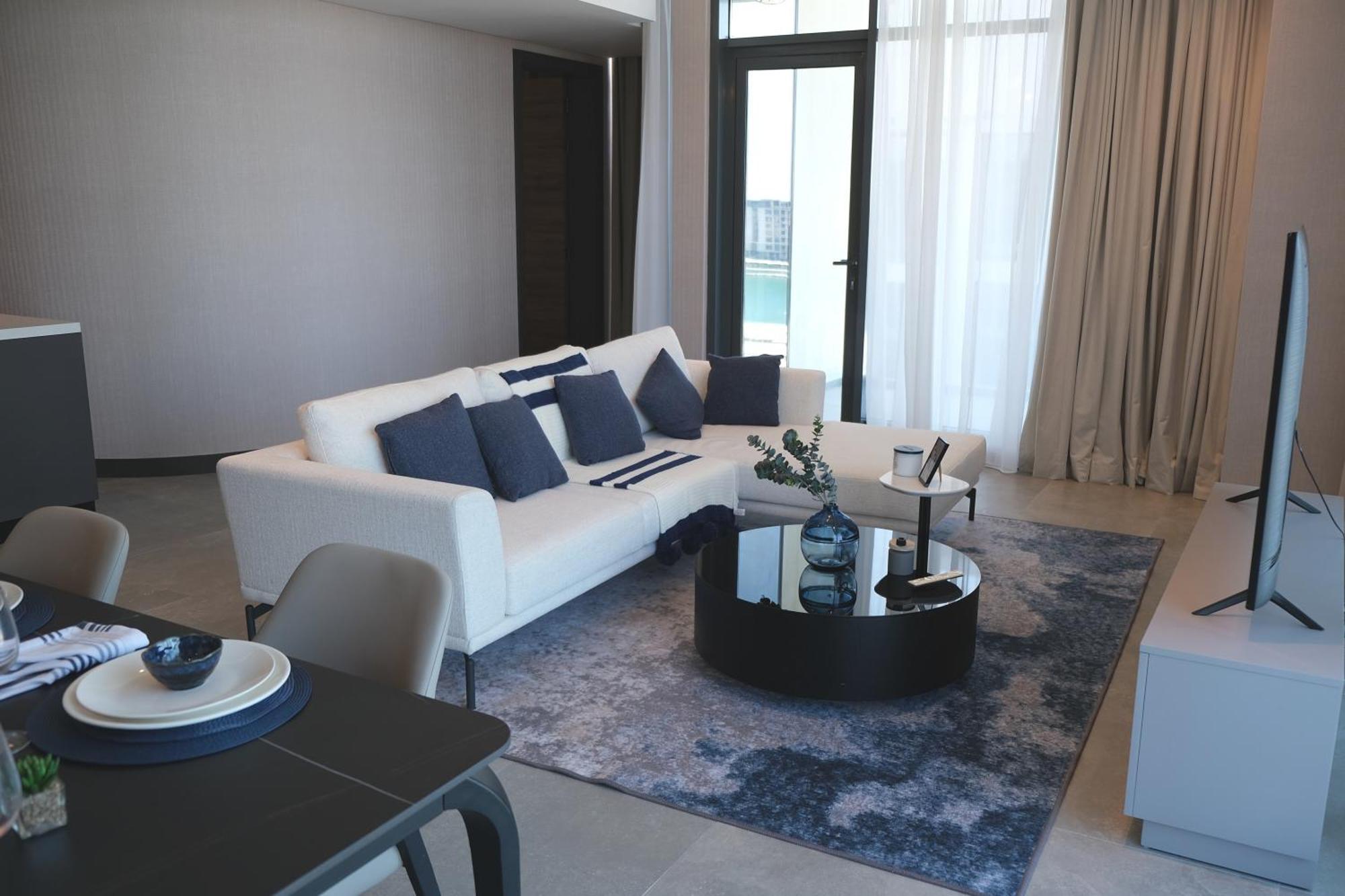 Charthouse Bahrain Hotel Manáma Kültér fotó Living room