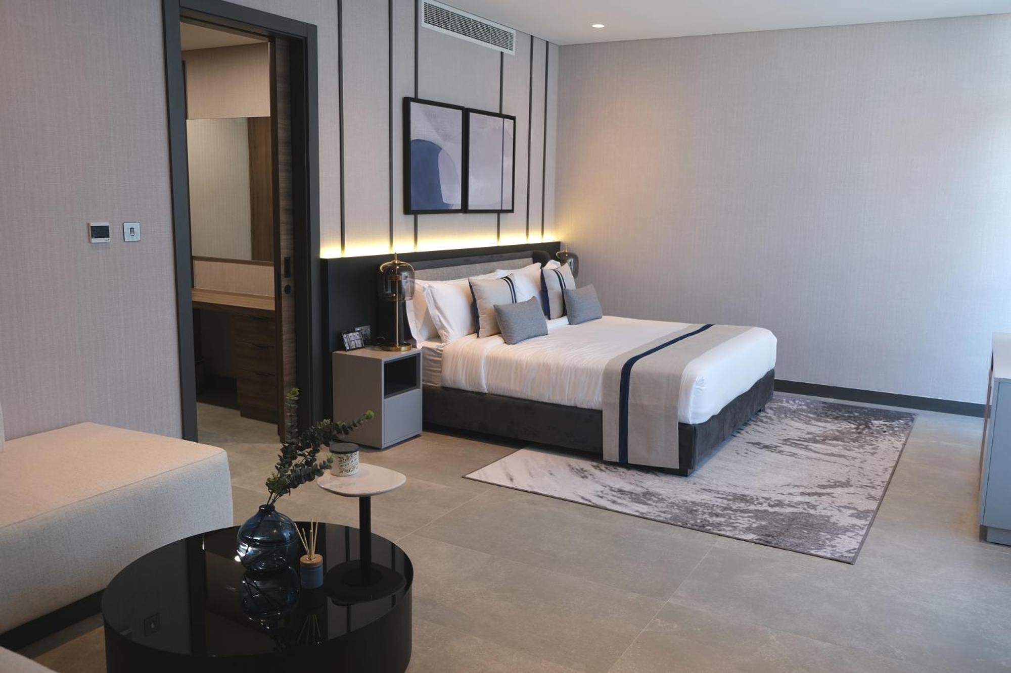 Charthouse Bahrain Hotel Manáma Kültér fotó A bedroom at the hotel